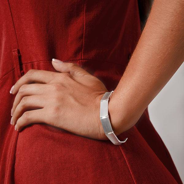 Bamboo cuff sculpted in brushed and polished silver