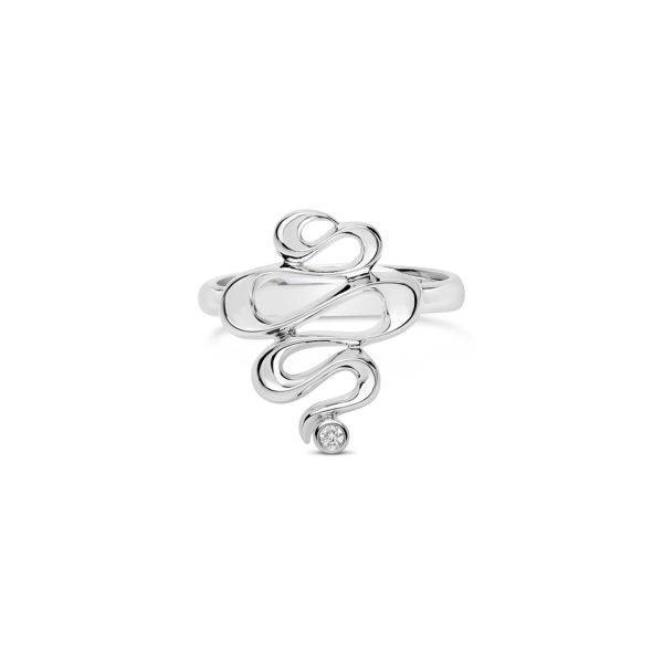 The Broadwater ring with diamond shows beautiful curves