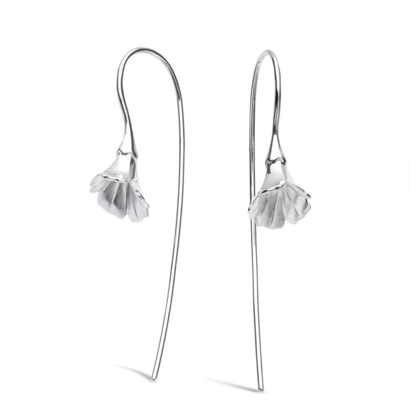 Nouvelle Fleur long earrings has been created in brushed and polished silver